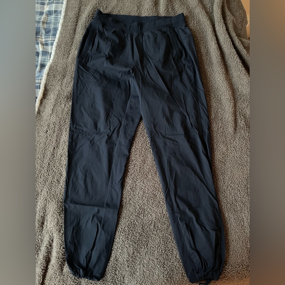 Lululemon light athletic joggers. Great condition
